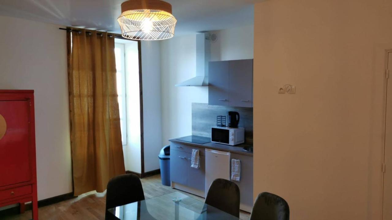 Centre Confolens Studios Renoves 외부 사진