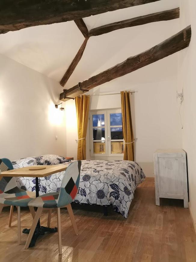 Centre Confolens Studios Renoves 외부 사진