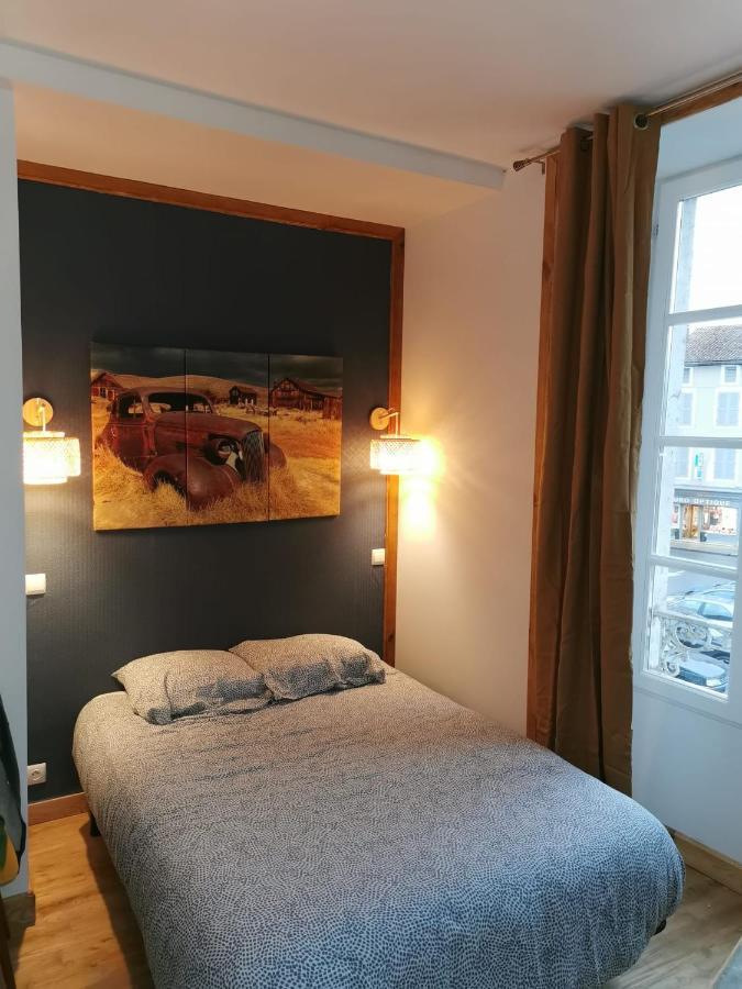 Centre Confolens Studios Renoves 외부 사진
